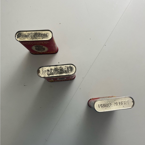 3 Prince Albert tobacco tin - Picture 5 of 6